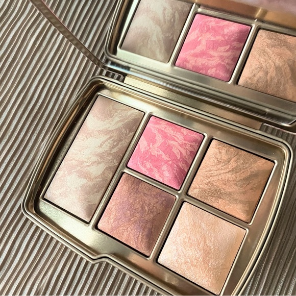 Hourglass Makeup Hourglass Ambient Lighting Edit Universe Palette